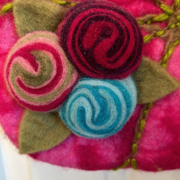 BNWT; UTTAM London felted purse - Picture 4 of 13